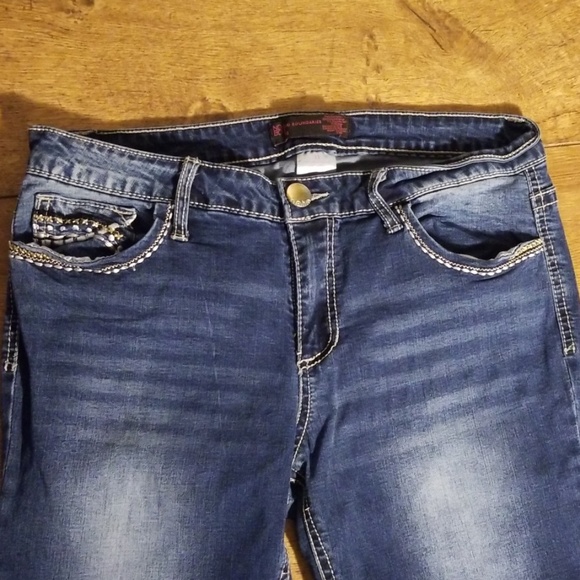 Capris - Picture 6 of 7